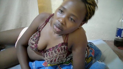 queen_slender live cam on Cam4