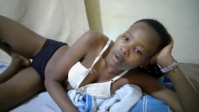 queen_slender live cam on Cam4