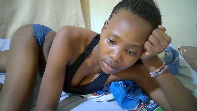 queen_slender live cam on Cam4