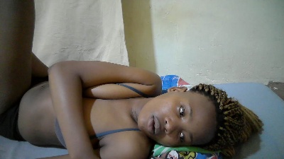 queen_slender live cam on Cam4