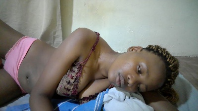 queen_slender live cam on Cam4