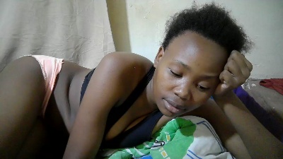 queen_slender live cam on Cam4