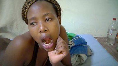 queen_slender live cam on Cam4