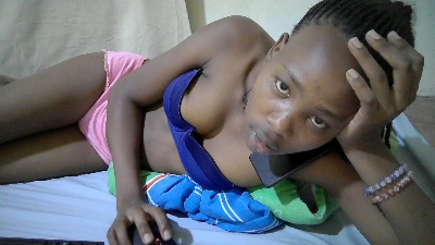 queen_slender live cam on Cam4