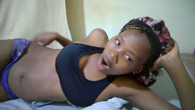 queen_slender live cam on Cam4