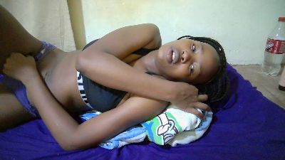 queen_slender live cam on Cam4