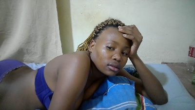 queen_slender live cam on Cam4