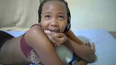 queen_slender live cam on Cam4