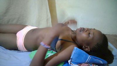 queen_slender live cam on Cam4