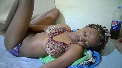 queen_slender live cam on Cam4