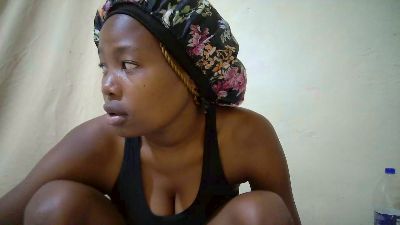 queen_slender live cam on Cam4