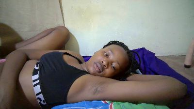 queen_slender live cam on Cam4