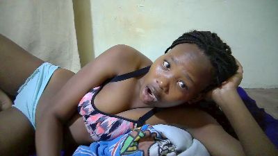 queen_slender live cam on Cam4
