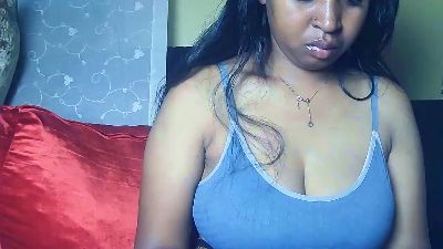 queenihot live cam on Cam4