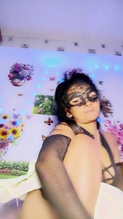 queenny1 live cam on Cam4