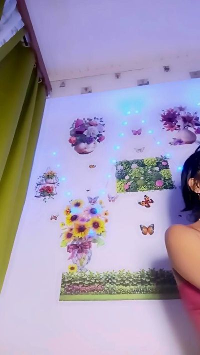 queenny1 live cam on Cam4