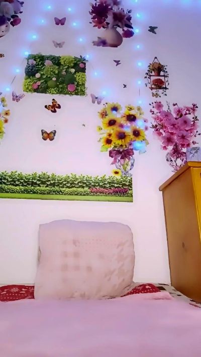 queenny1 live cam on Cam4