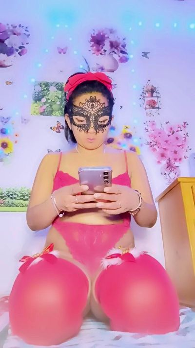 queenny1 live cam on Cam4