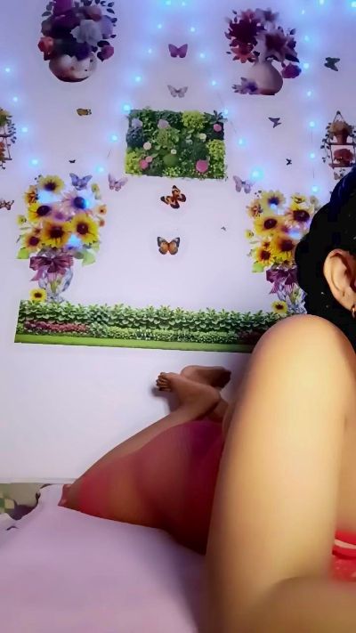 queenny1 live cam on Cam4