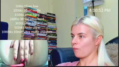 queenofthenight live cam on Cam4