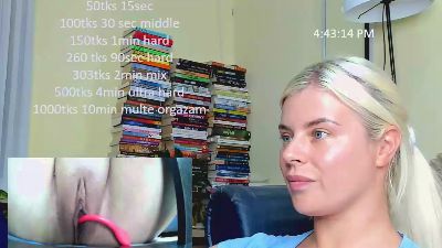 queenofthenight live cam on Cam4