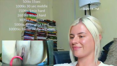 queenofthenight live cam on Cam4