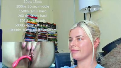 queenofthenight live cam on Cam4