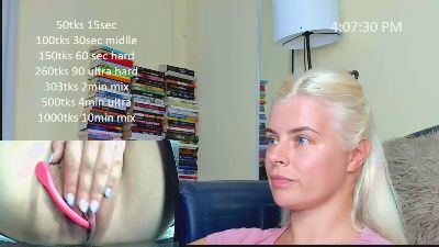 queenofthenight live cam on Cam4