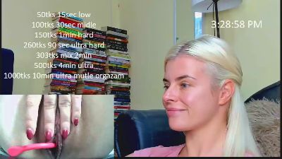 queenofthenight live cam on Cam4