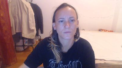 queensinner live cam on Cam4