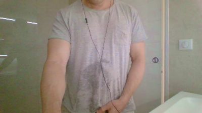 queue22 live cam on Cam4