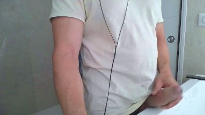 queue22 live cam on Cam4