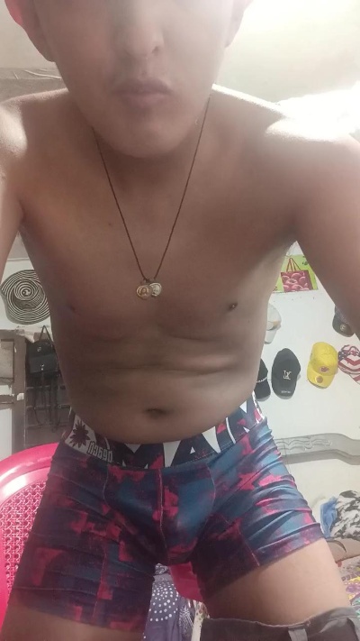 quillerohot live cam on Cam4