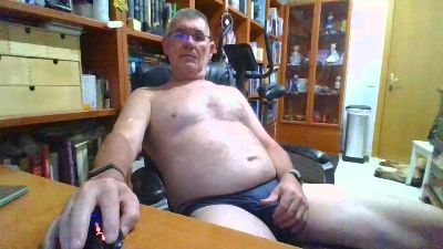 quique185bcn live cam on Cam4