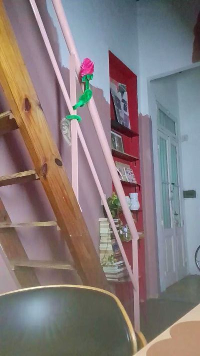 r0m44 live cam on Cam4