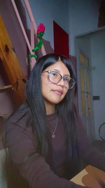 r0m44 live cam on Cam4