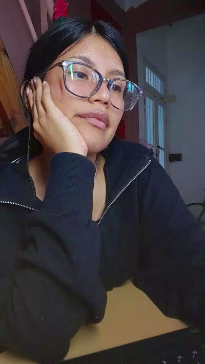 r0m44 live cam on Cam4