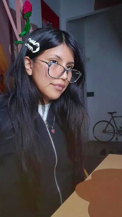 r0m44 live cam on Cam4