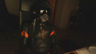 r1slaved live cam on Cam4