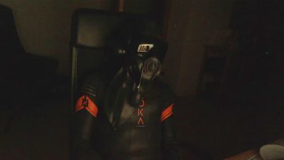 r1slaved live cam on Cam4