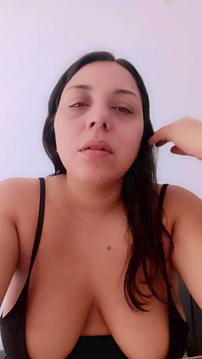 rachelass1 live cam on Cam4