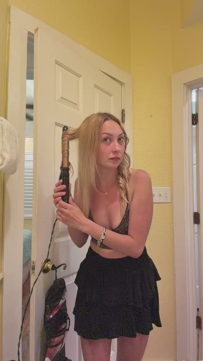 raelynnbby live cam on Cam4