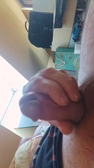 rafael2942 live cam on Cam4
