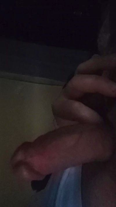 rafael2942 live cam on Cam4