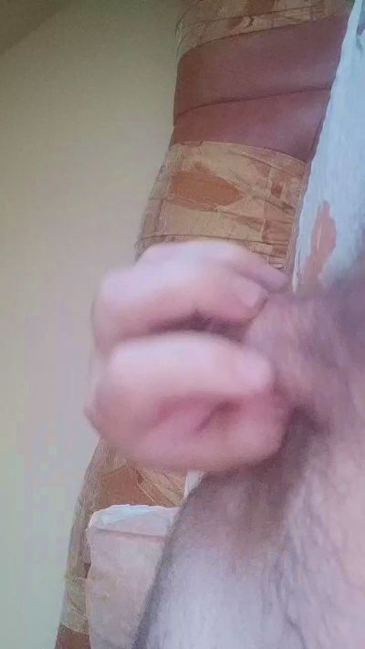 rafael2942 live cam on Cam4