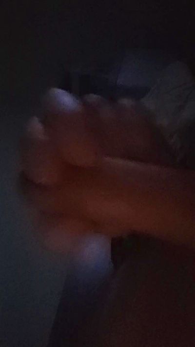 rafael2942 live cam on Cam4