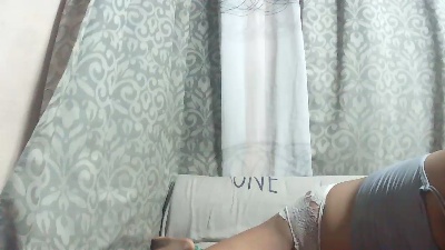 raharisoatafit3 Live Cam on Cam4