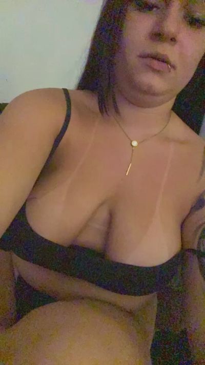 rainhadafinesse live cam on Cam4