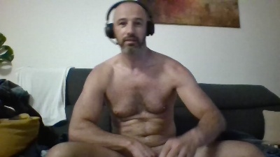 ralfrush live cam on Cam4