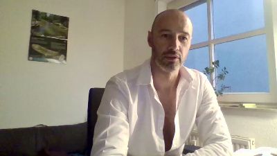 ralfrush live cam on Cam4